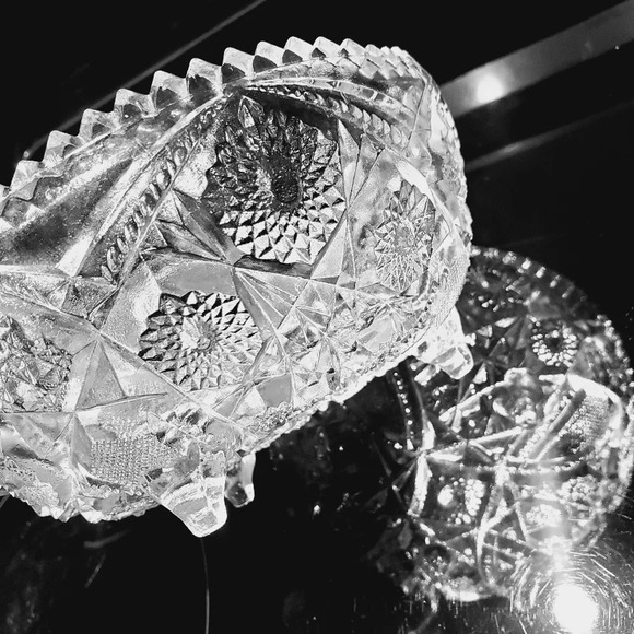 EAPG Three Toed Bowl, McKee Glass, Footed, Star Pattern, Sawtooth Edged,7" - Picture 7 of 8